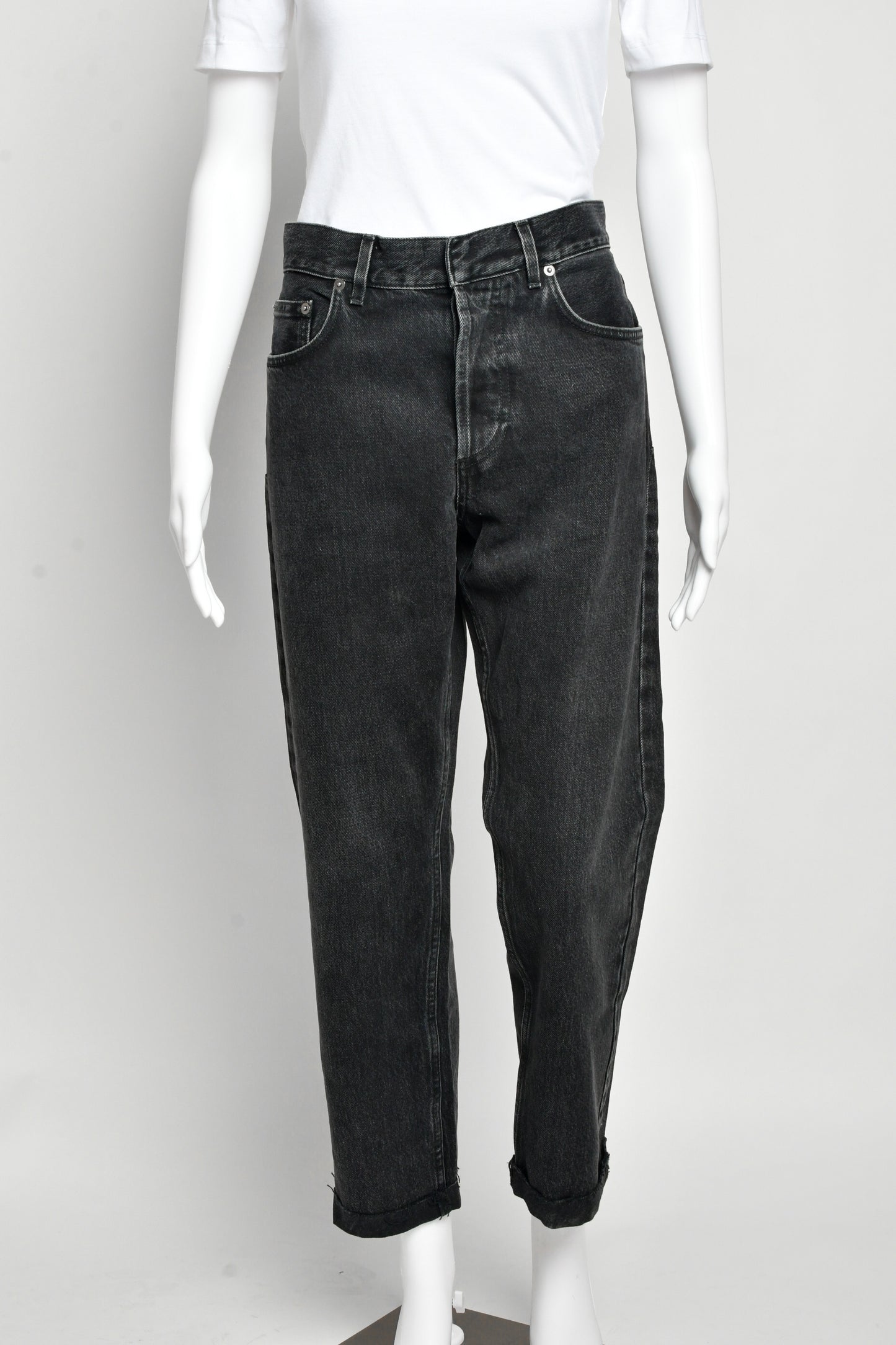 Christian Dior- 01 Boyfriend Fit Jeans